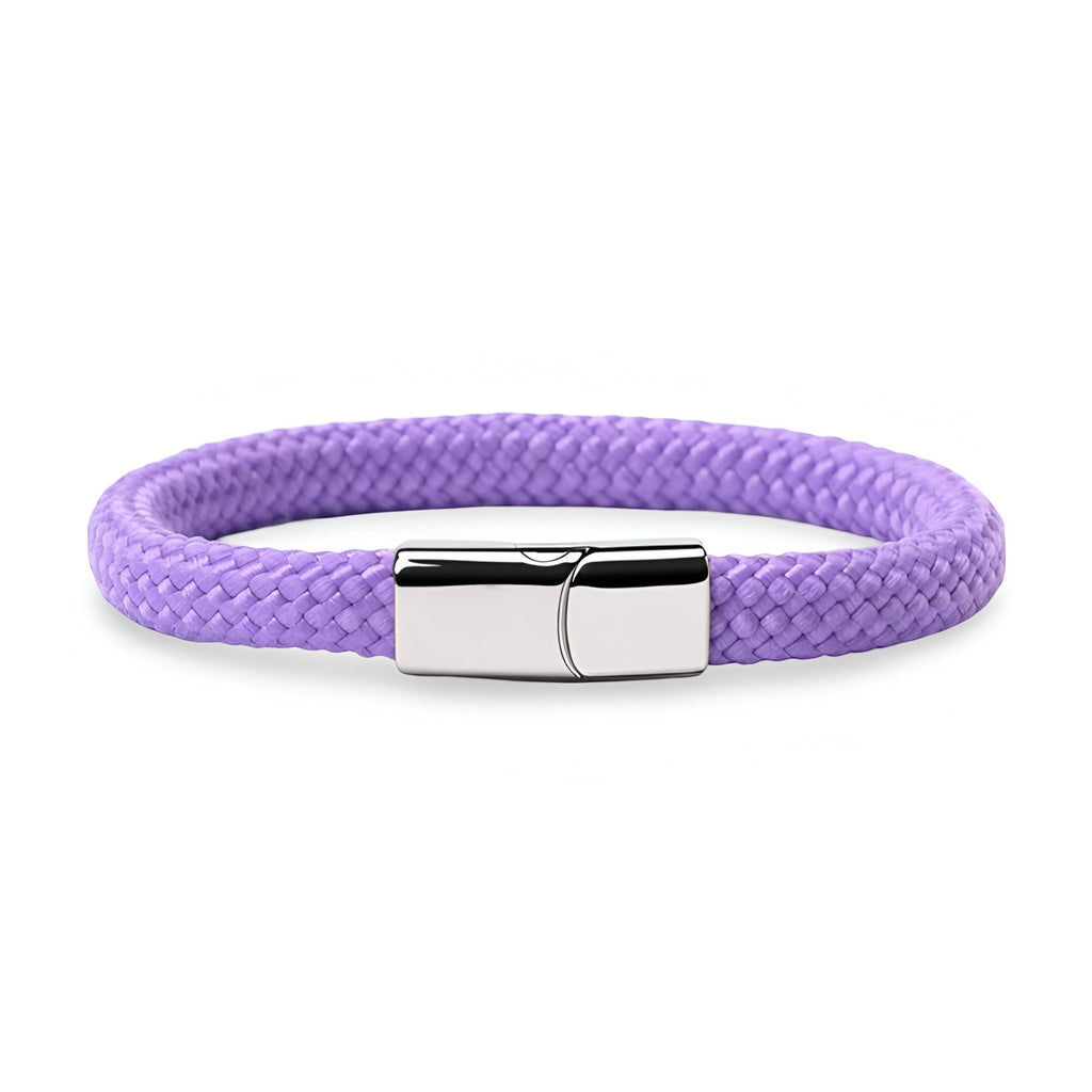 Bracelet cordon violet en corde de bateau avec fermoir en acier inoxydable brillant.