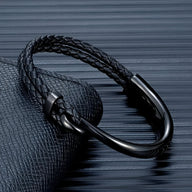 Bracelet cordon cuir noir tressé avec crochet acier inoxydable noir mat pour homme.