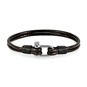 Bracelet cordon noir en cuir avec mousqueton en acier inoxydable argenté pour homme.
