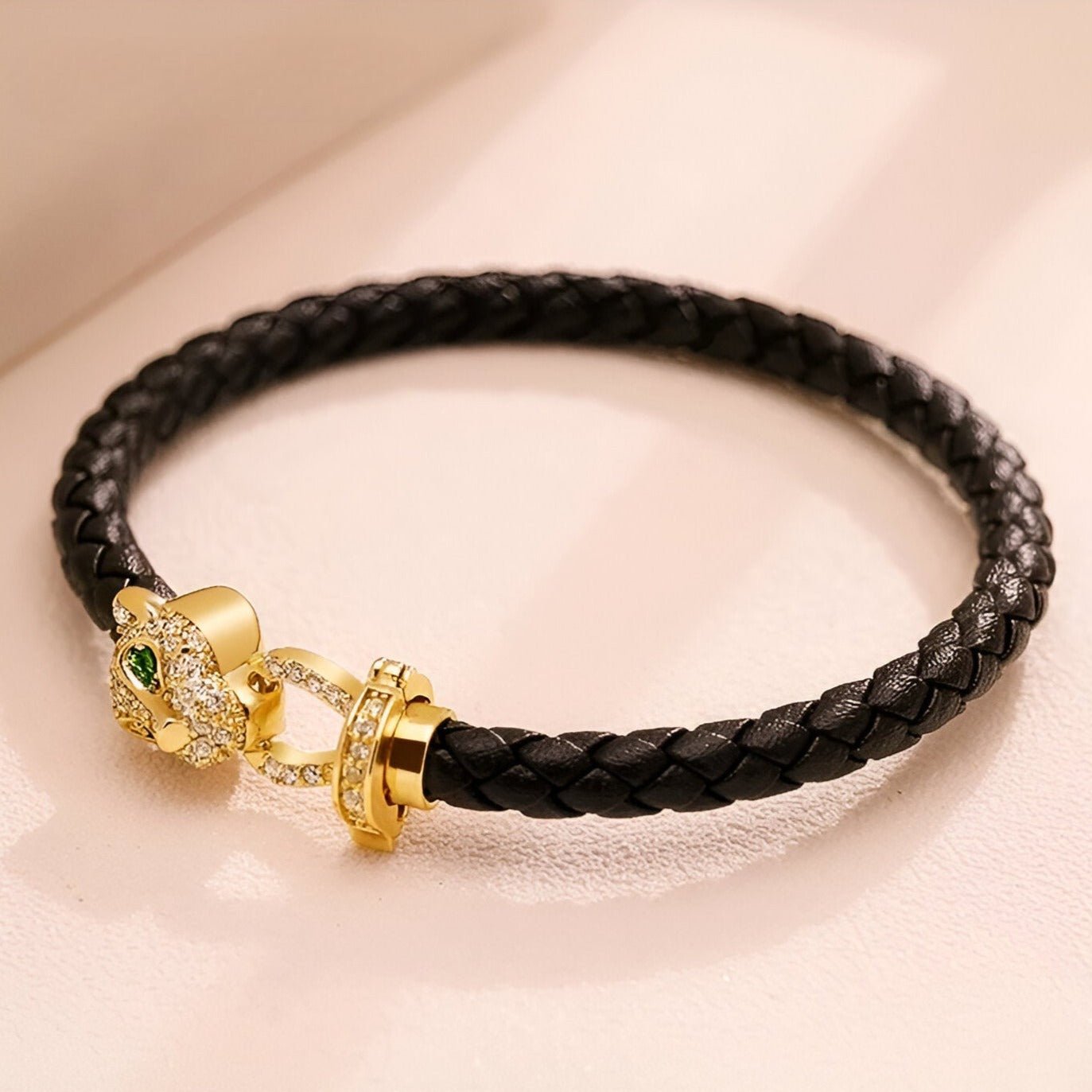 Bracelet cordon en cuir, tête de guépard, pour femme, modèle Gwana - La Boutique du Bracelet