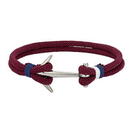 Bracelet cordon bordeaux avec ancre argentée en acier inoxydable et détails bleus, modèle Tilo.
