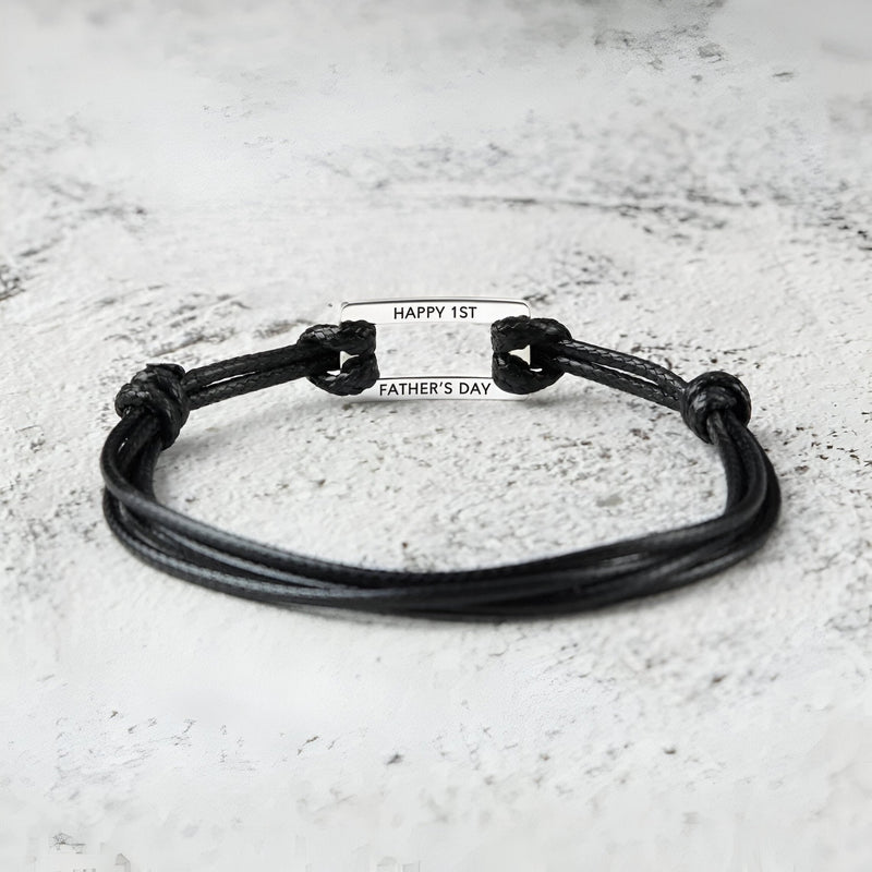 Bracelet cordon noir ajustable avec plaque en acier inoxydable gravée "Happy 1st Father's Day".