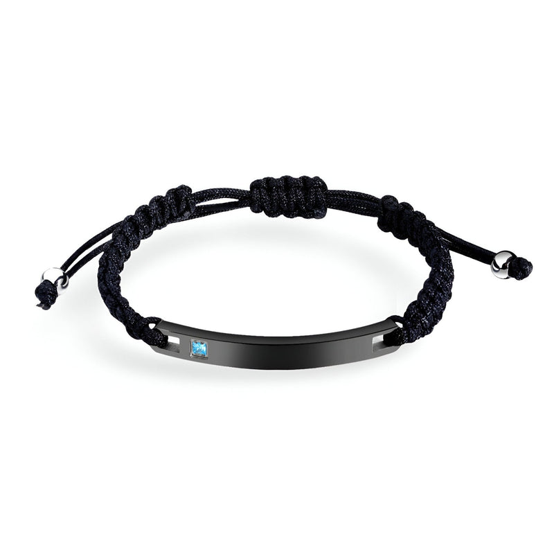 Bracelet cordon noir réglable avec plaque acier inoxydable noir et cube zirconium bleu.