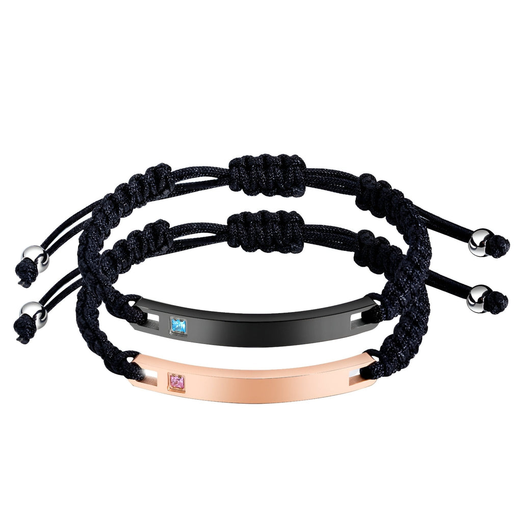 Bracelets cordon noir avec plaque gourmette en acier inoxydable noir et or rosé, cube zirconium incrusté bleu et rose.