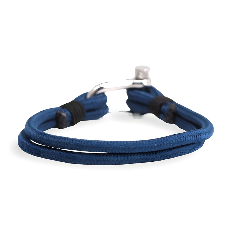 Bracelet cordon bleu marine homme avec mousqueton argenté et nouages décoratifs noirs.