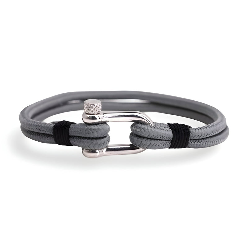Bracelet cordon gris pour homme avec mousqueton argenté et détails noirs, style Rafael.