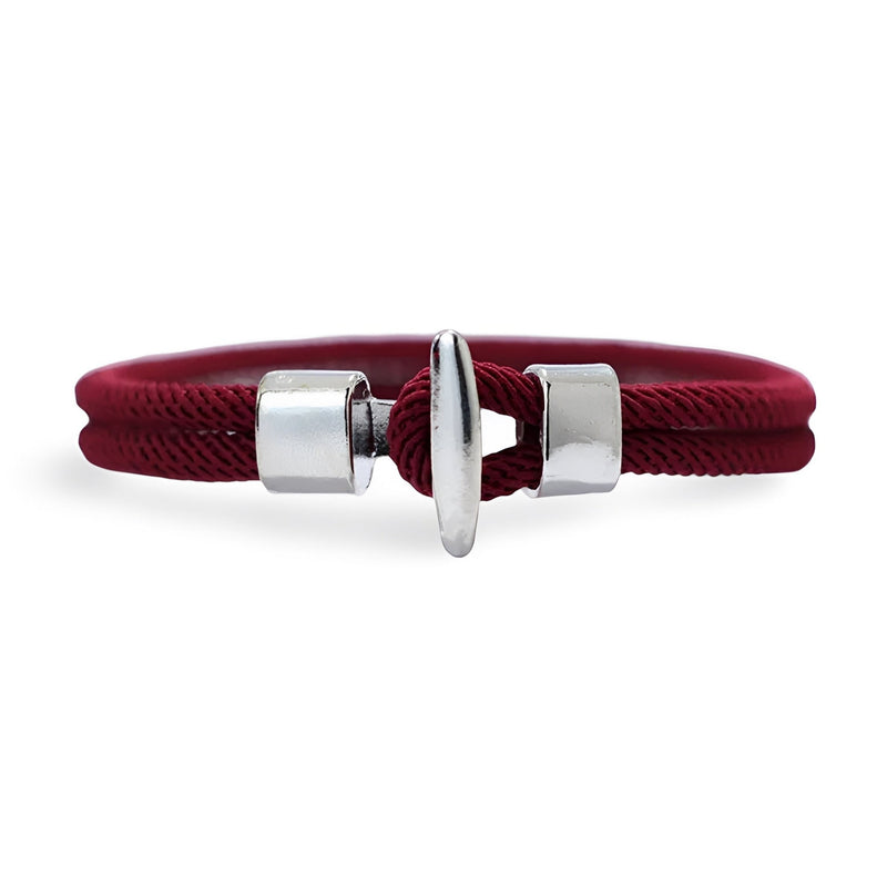 Bracelet cordon homme bordeaux en coton avec fermoir argenté épais et design moderne.