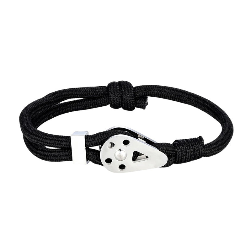 Bracelet cordon noir en paracorde avec fermoir argenté en forme de goutte perforée.
