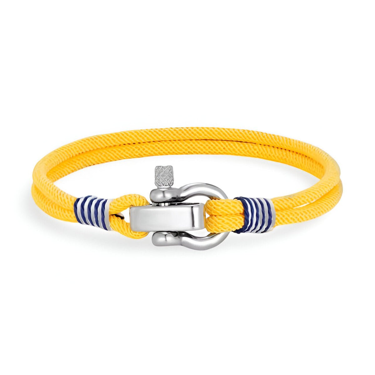 Bracelet cordon jaune avec manille en acier inoxydable et détails en fil bleu marine.
