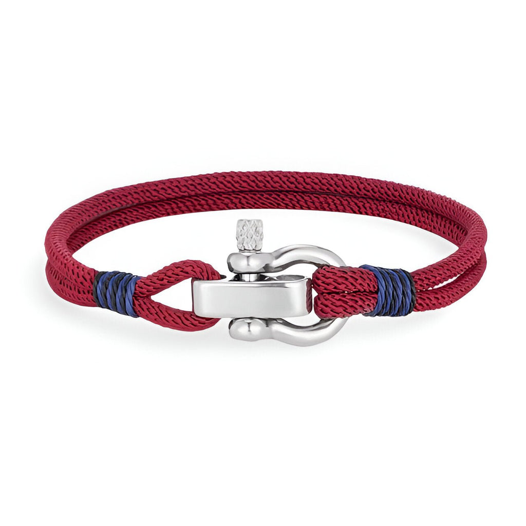 Bracelet cordon bordeaux avec manille en acier inoxydable et finitions bleues contrastantes.