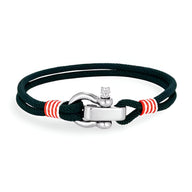 Bracelet cordon vert foncé avec manille en acier inoxydable et détails rouges et blancs.