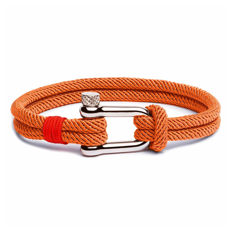 Bracelet cordon orange avec mousqueton argenté, style moderne et épuré.
