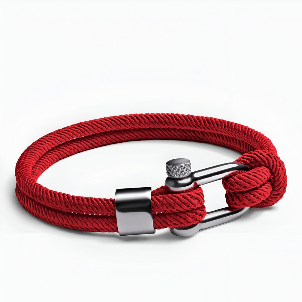Bracelet cordon rouge pour homme avec mousqueton et détails argentés, style Charles.
