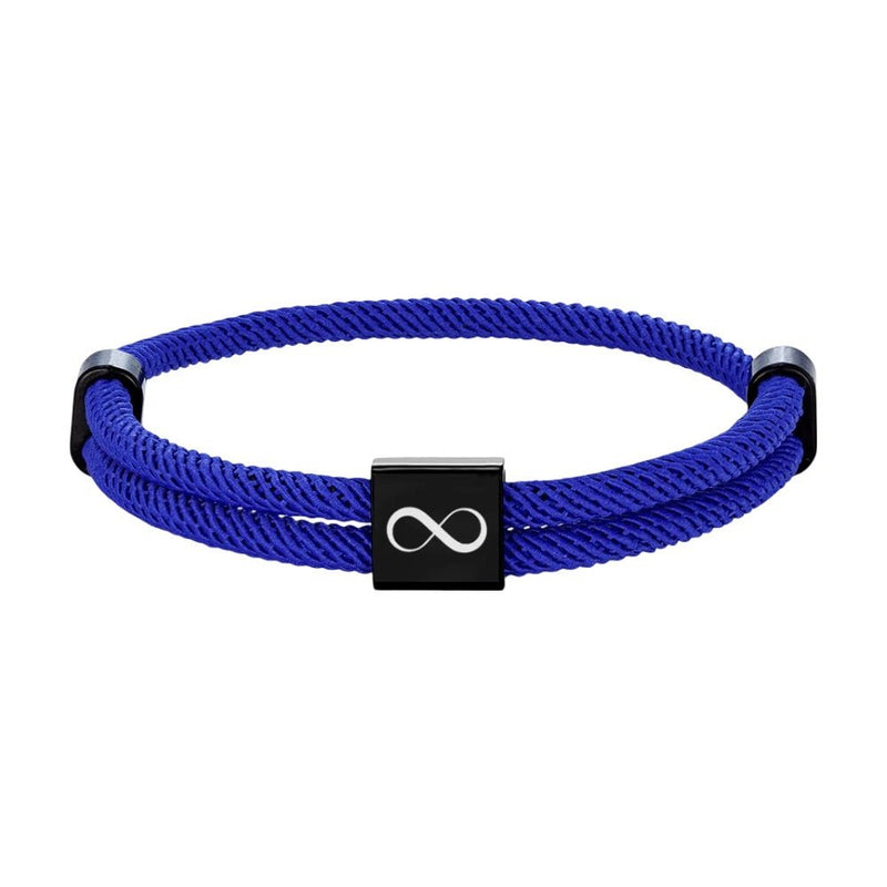 Bracelet cordon bleu marine avec plaque acier inoxydable noire et symbole infini gravé blanc.