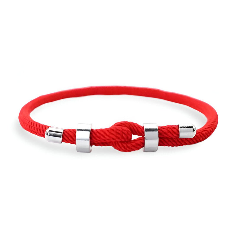 Bracelet cordon rouge avec nœud marin et fermoirs argentés pour homme.