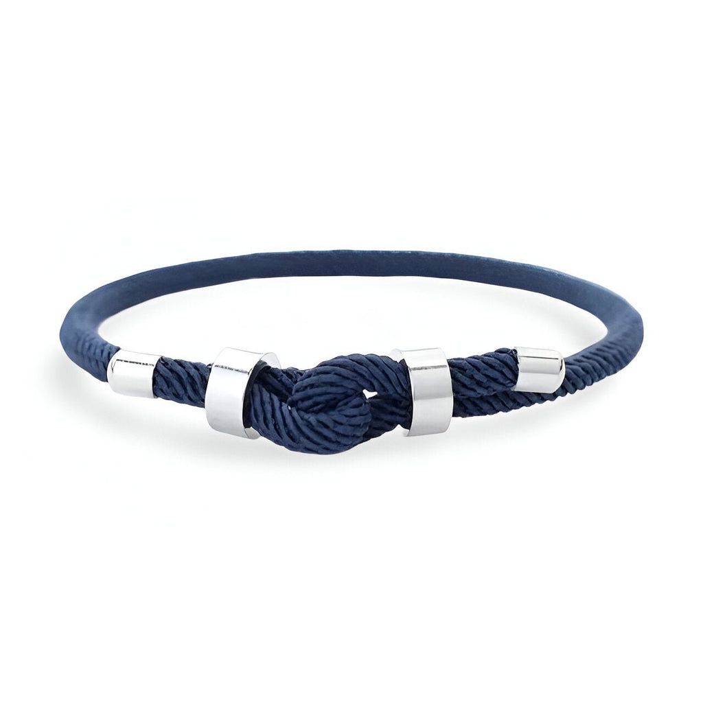 Bracelet cordon bleu marine avec nœud marin et anneaux métalliques argentés simple et discret pour homme.