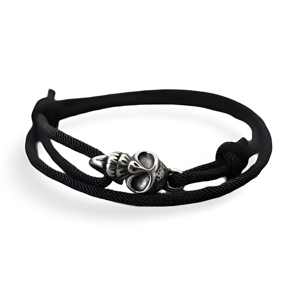 Bracelet cordon noir avec tête de mort en métal argenté pour homme modèle Nalo.
