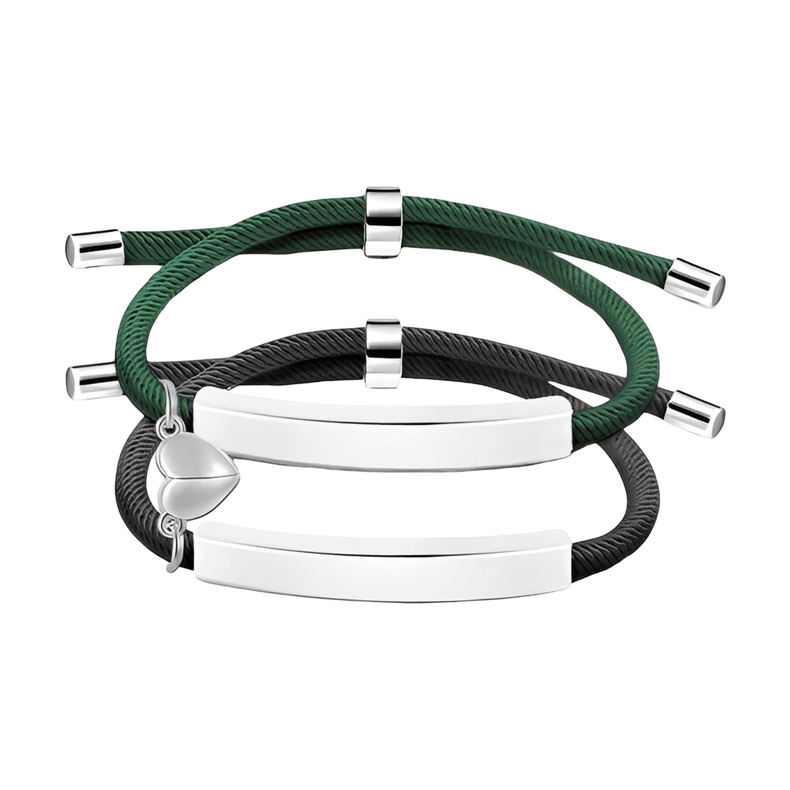 Bracelets couple cordon vert et noir avec barres gravables et cœur aimanté en acier inoxydable brillant.