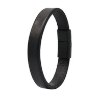 Bracelet homme en cuir noir lisse avec fermoir aimanté noir mat, style minimaliste.