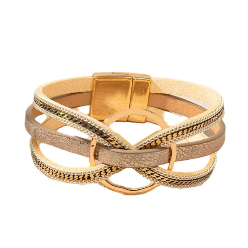 Bracelet cuir multi rangs, anneau central doré, fermoir magnétique, style bohème chic moderne, modèle Satia