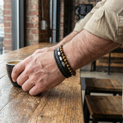 Personalisiertes Armband mit mehreren Reihen, Perlen aus Natursteinen, Magnetverschluss, Modell Bastio