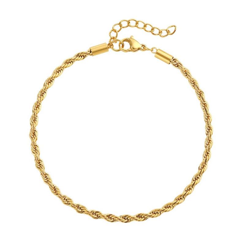 Bracelet de cheville en acier inoxydable doré à maille torsadée fine avec fermoir ajustable.