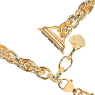 Bracelet chaîne doré pour Apple Watch avec pendentif cœur et fermoir élégant.