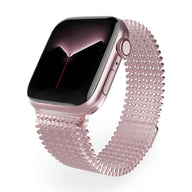 Bracelet Apple Watch pour homme en acier inoxydable couleur or rosé avec maillons texturés.