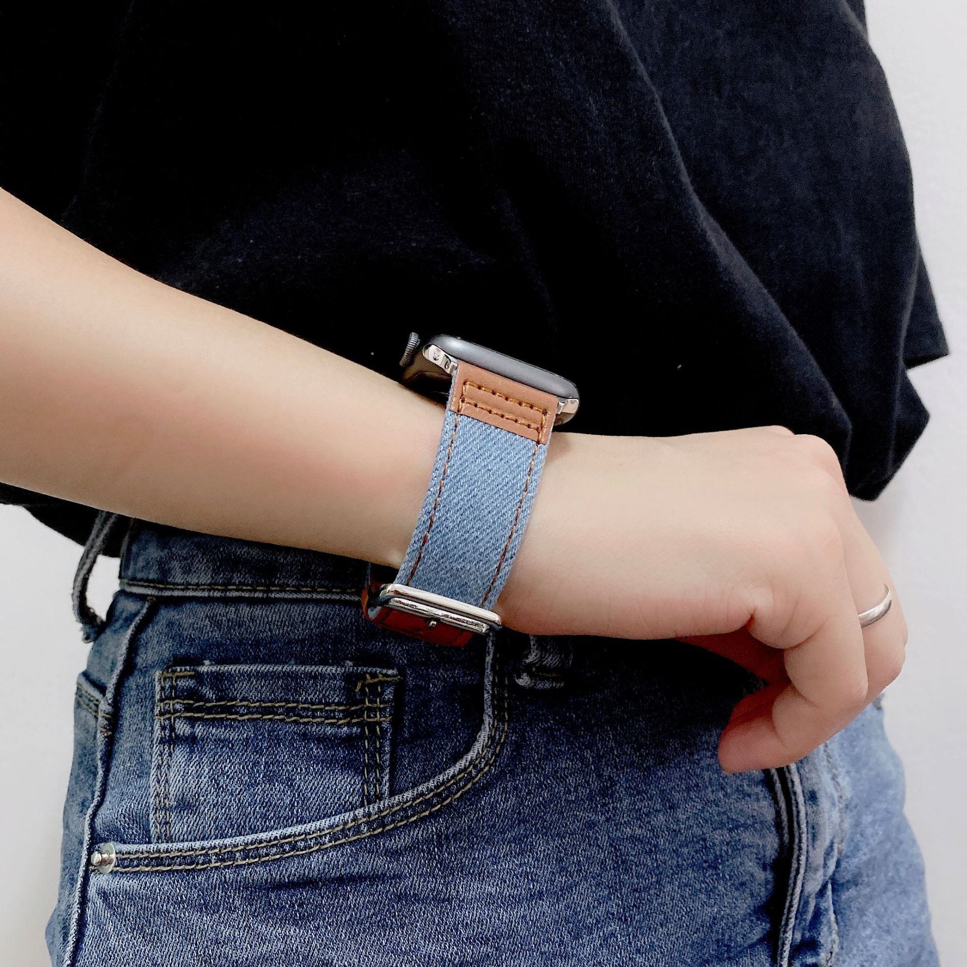 Bracelet de montre connectée, Apple Watch, en cuir et denim, pour femme, modèle Enix - La Boutique du Bracelet