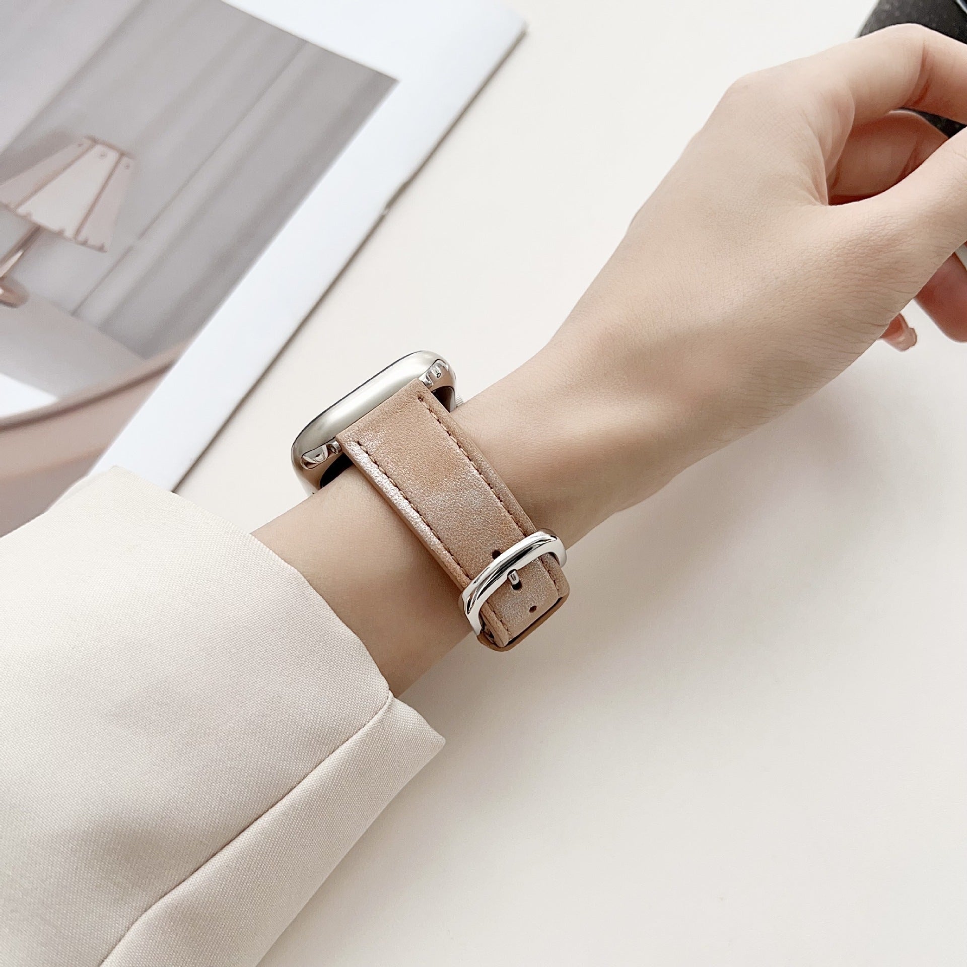 Bracelet de montre connectée, Apple Watch, en cuir, pour femme, modèle Cerys - La Boutique du Bracelet