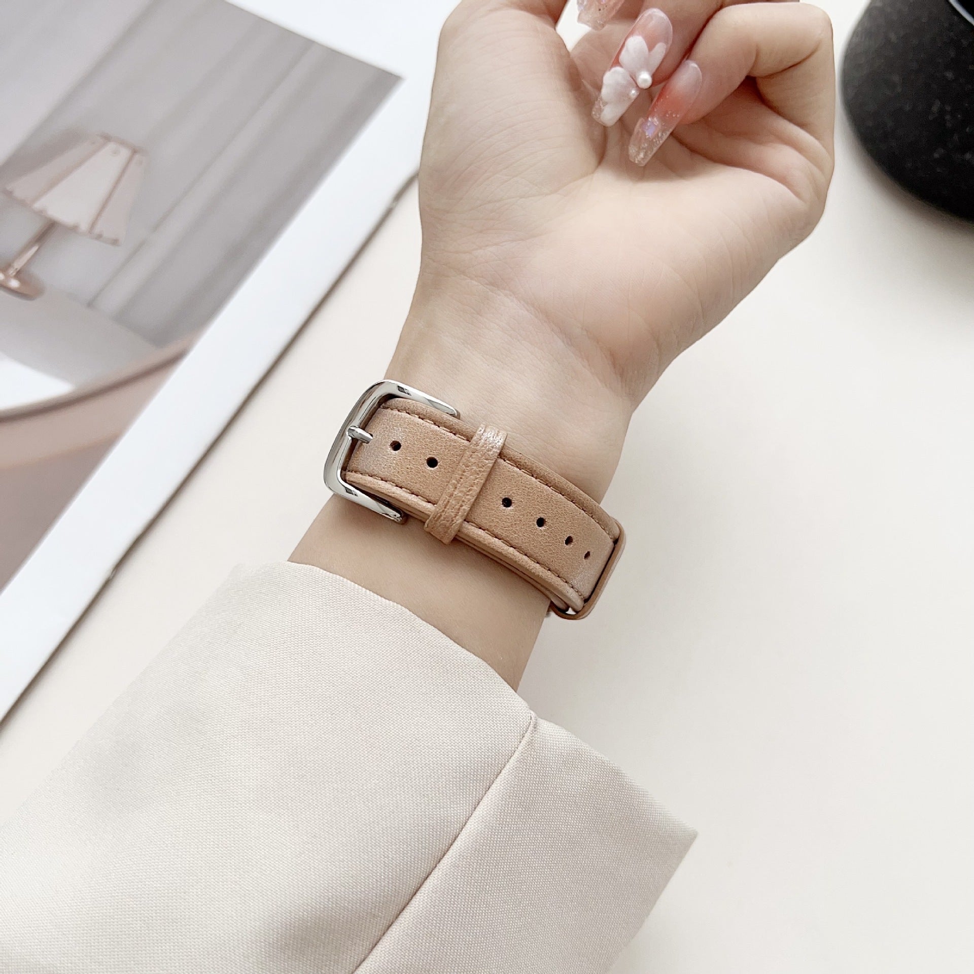 Bracelet de montre connectée, Apple Watch, en cuir, pour femme, modèle Cerys - La Boutique du Bracelet