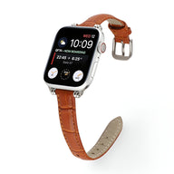 Bracelet en microfibre marron style cuir pour Apple Watch, boucle argentée ajustable, modèle Rynara femme.