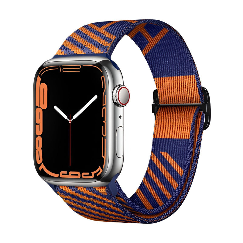 Bracelet Apple Watch nylon bleu et orange tissé, fermeture boucle noire, style sportif.