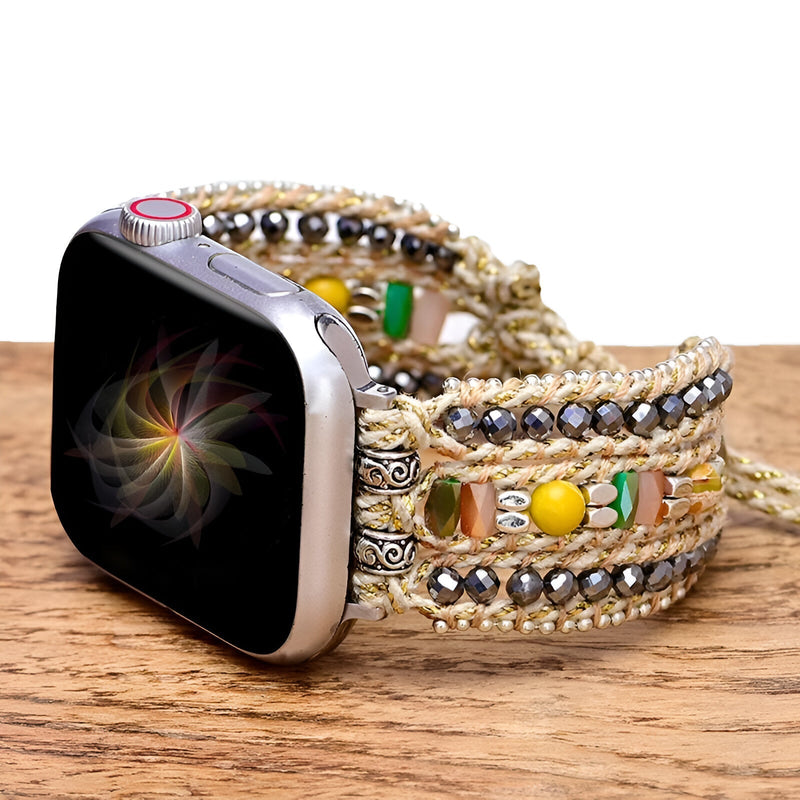 Bracelet Apple Watch femme en nylon beige avec perles multicolores et cristaux scintillants.