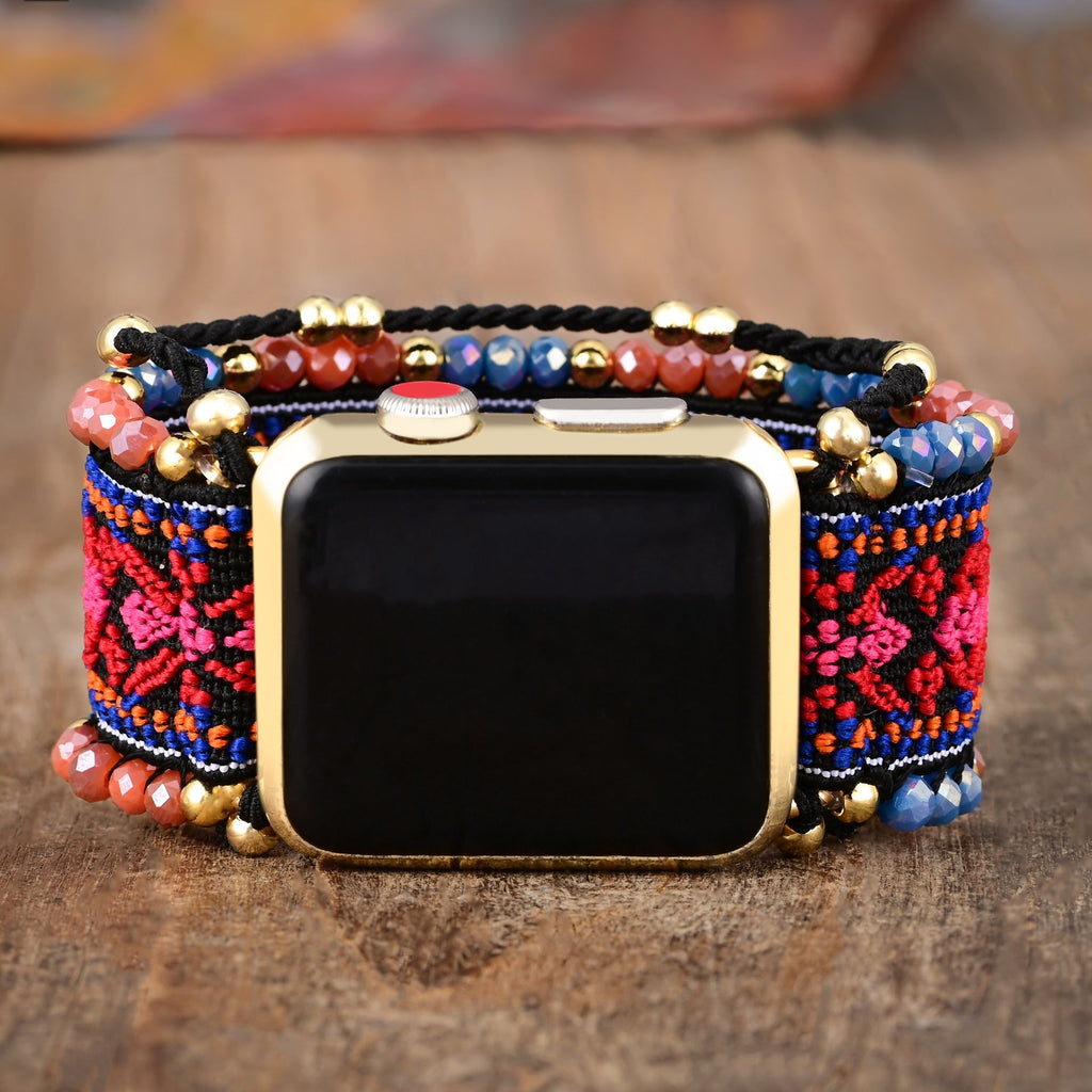Bracelet Apple Watch en nylon rouge orné de cristaux et perles dorées, style tissé pour femme.