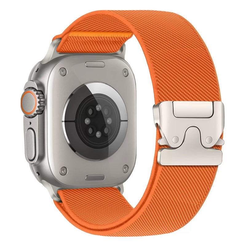 Bracelet Apple Watch en nylon orange à boucle tactique argentée, style mixte.