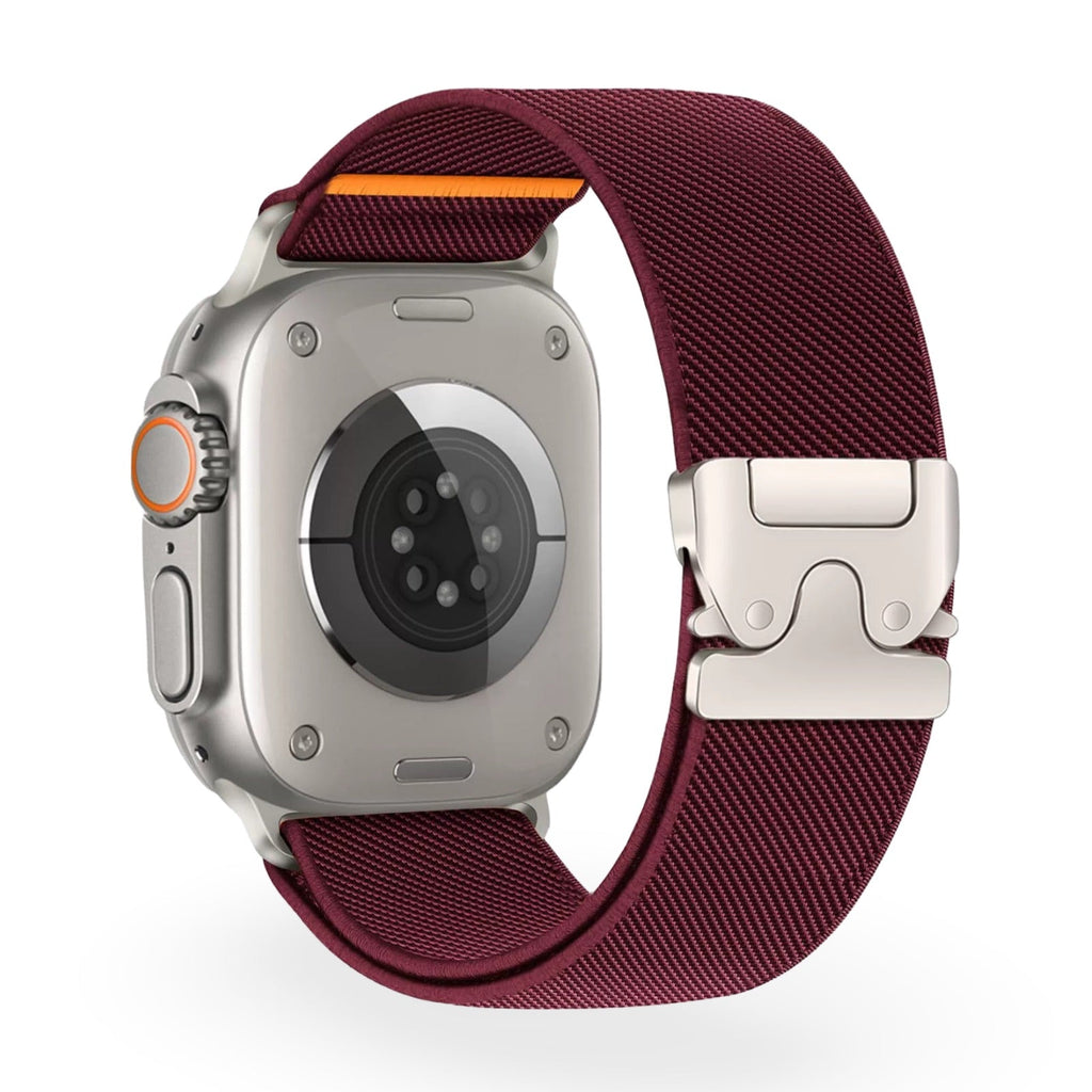 Bracelet Apple Watch en nylon bordeaux avec boucle tactique argentée, modèle Tarus.