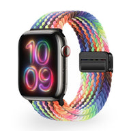 Bracelet Apple Watch en nylon tressé multicolore avec fermoir noir, style Cypher.