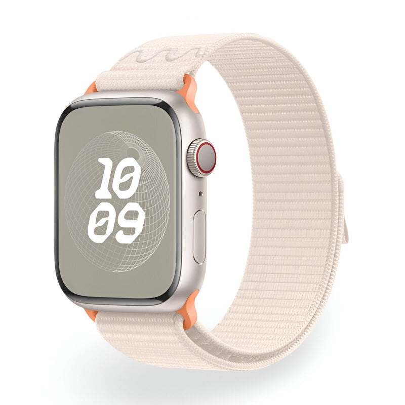 Bracelet Apple Watch en nylon blanc écru avec boucles orange et fermeture velcro, modèle Marix.