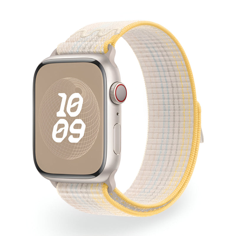 Bracelet Apple Watch en nylon blanc, jaune et orange, modèle Marix, taille 38 à 42 mm, avec bordure jaune.