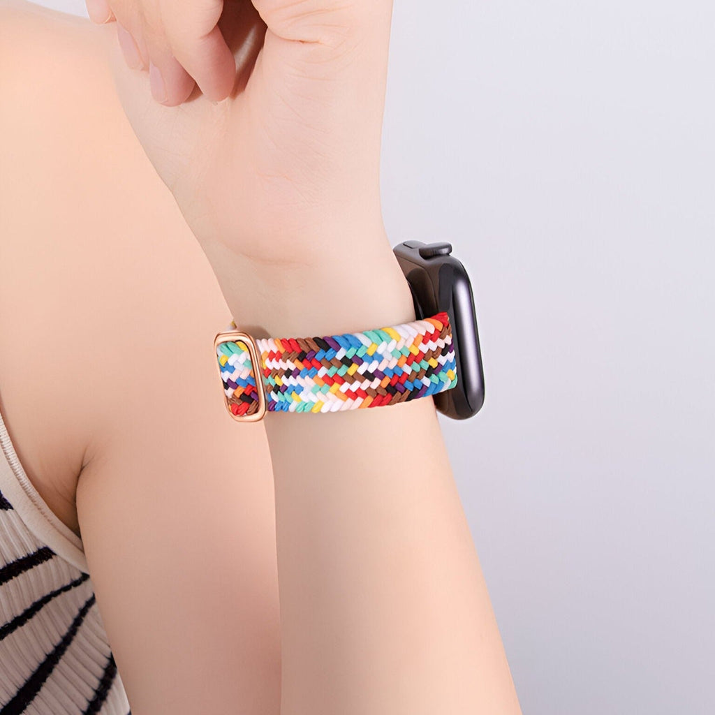 Bracelet Apple Watch en nylon multicolore tissé style Jax pour femme, tailles 38-42 mm.