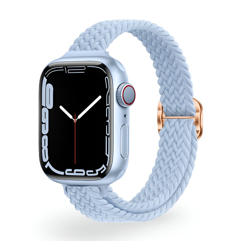 Bracelet Apple Watch en nylon tressé bleu clair avec boucle dorée rose, modèle Jax.
