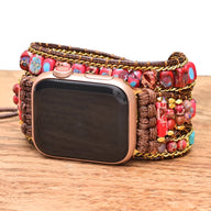 Bracelet multicolore en pierres naturelles tressées pour Apple Watch, style bohème chic, pour femme.