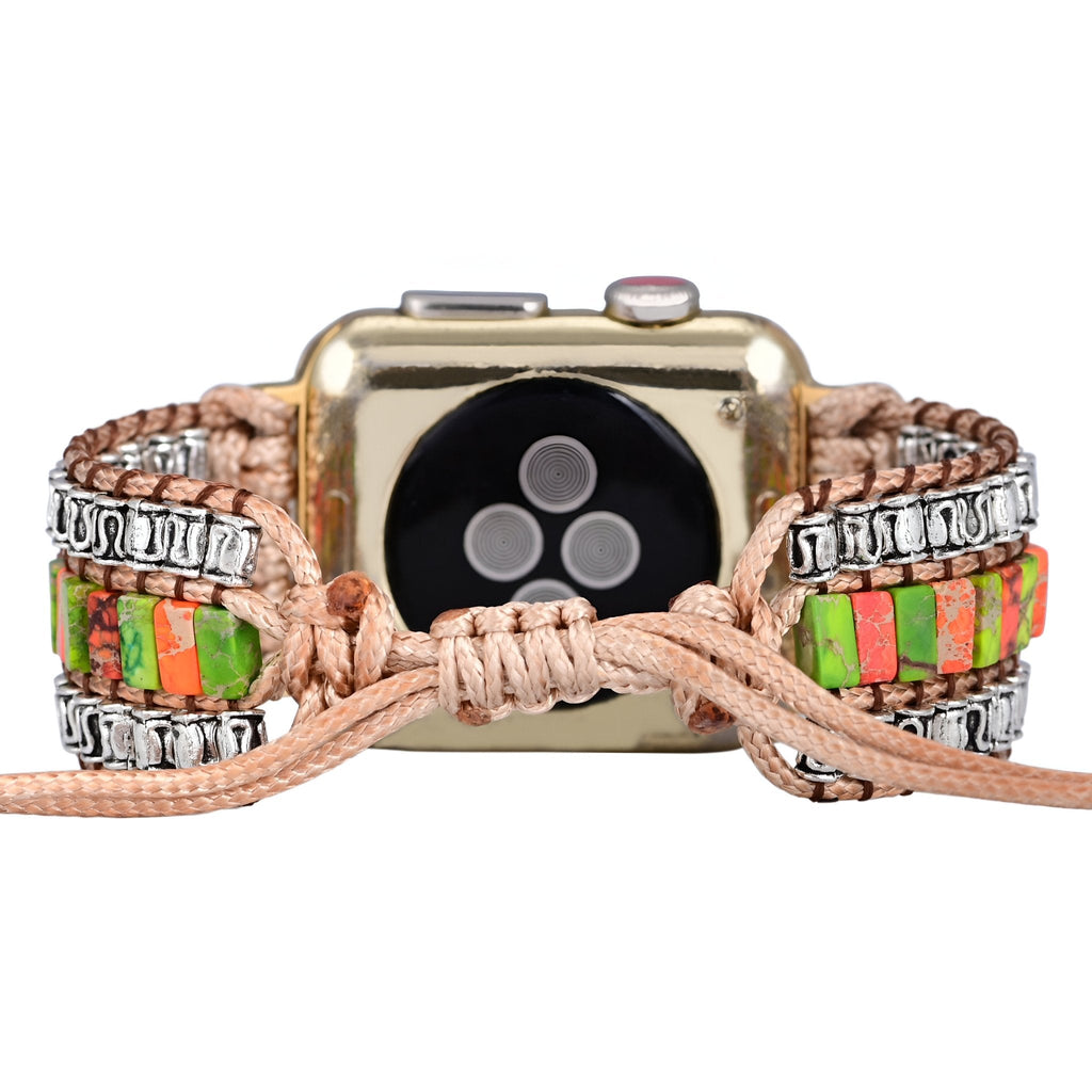 Bracelet pour Apple Watch féminin en pierres de jaspe multicolores avec tissage en corde beige et détails argentés.