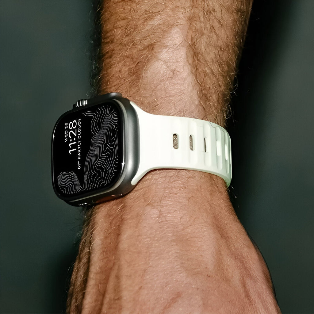 Bracelet Apple Watch blanc en silicone phosphorescent, style sport, pour homme, modèle Kelan.