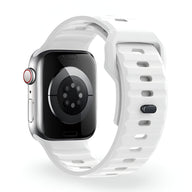 Bracelet Apple Watch Kylix blanc en silicone souple, adaptable 38 à 42 mm, design mixte.