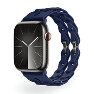 Bracelet Apple Watch silicone bleu marine tressé double tour pour modèles 38-49 mm.