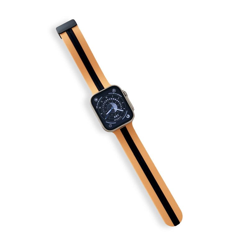 Bracelet Apple Watch silicone orange et noir avec boucle noire, modèle Faelan, taille 38-42 mm.