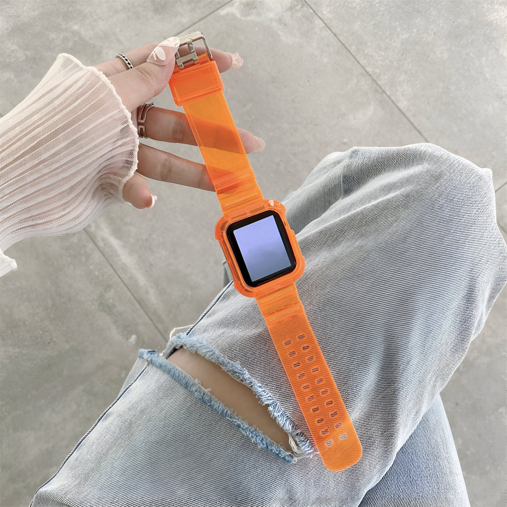 Bracelet Apple Watch en silicone orange vif, adapté aux tailles 38-42 mm, design perforé pour femme.