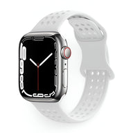 Bracelet Apple Watch en silicone blanc à perforations pour femme, modèle Yara, taille 38-42 mm.